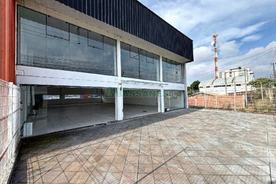 Loja com 400m², no bairro Cidade Nova em Caxias do Sul para Alugar