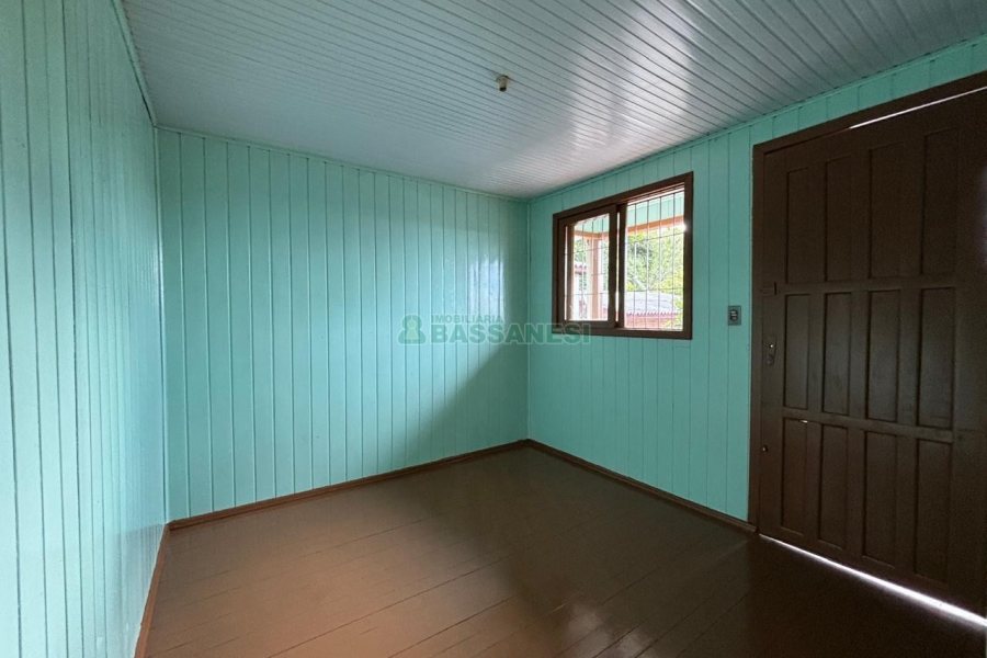 Casa com 58m², 3 dormitórios, no bairro Brandalise em Caxias do Sul para Alugar