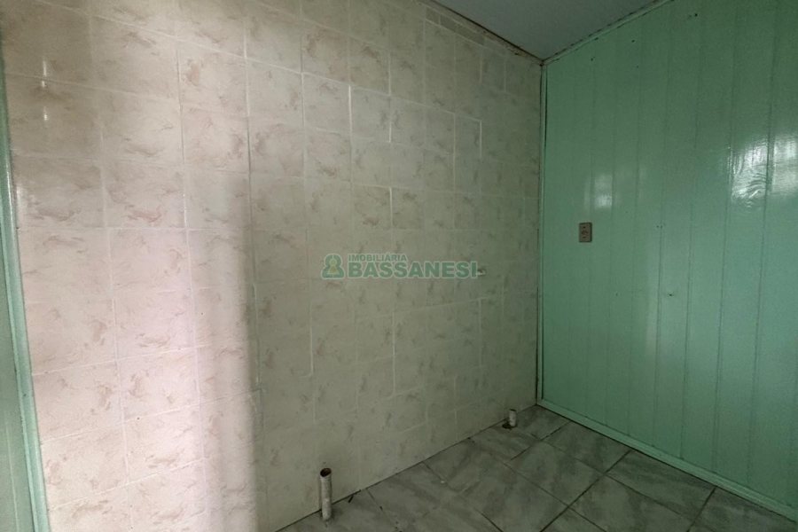 Casa com 58m², 3 dormitórios, no bairro Brandalise em Caxias do Sul para Alugar