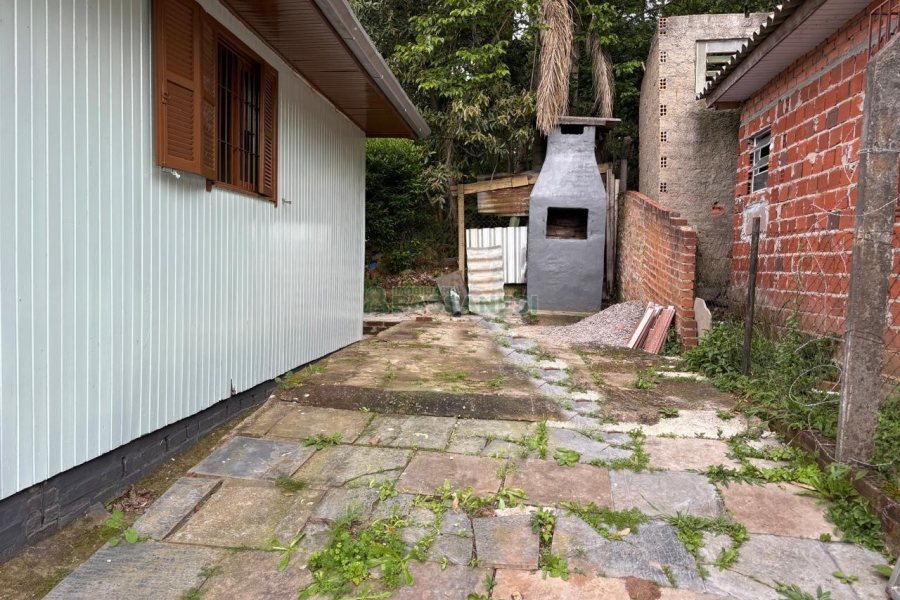 Casa com 58m², 3 dormitórios, no bairro Brandalise em Caxias do Sul para Alugar