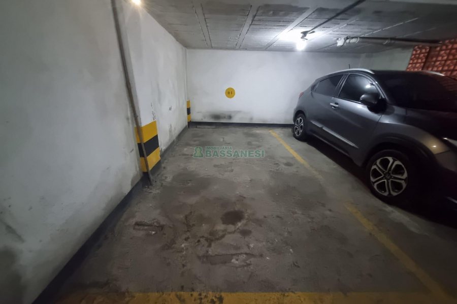 Apto Mobiliado com 84m², 2 dormitórios, 1 vaga, no bairro Centro em Caxias do Sul para Alugar