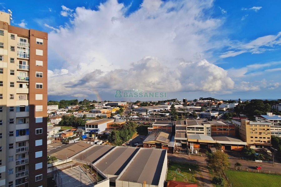 Apartamento com 65m², 2 dormitórios, 1 vaga, no bairro De Lazzer em Caxias do Sul para Alugar
