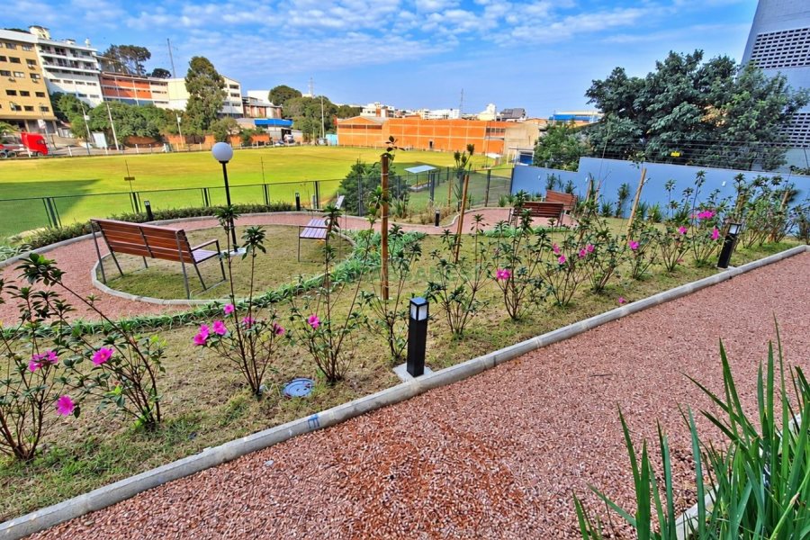 Apartamento com 65m², 2 dormitórios, 1 vaga, no bairro De Lazzer em Caxias do Sul para Alugar