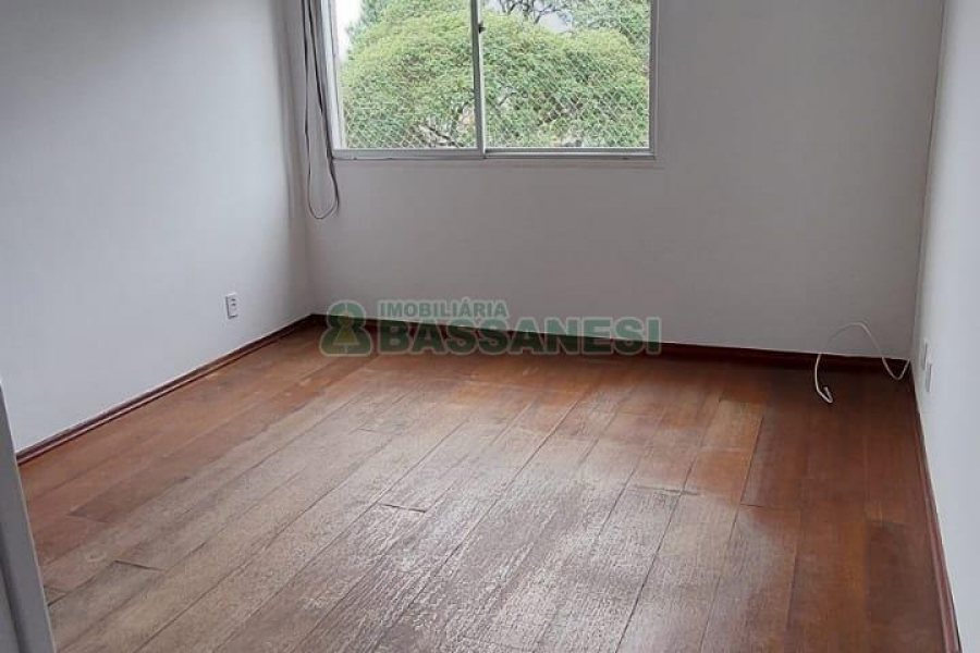 Apartamento com 70m², 2 dormitórios, 1 vaga, no bairro Petrópolis em Caxias do Sul para Alugar
