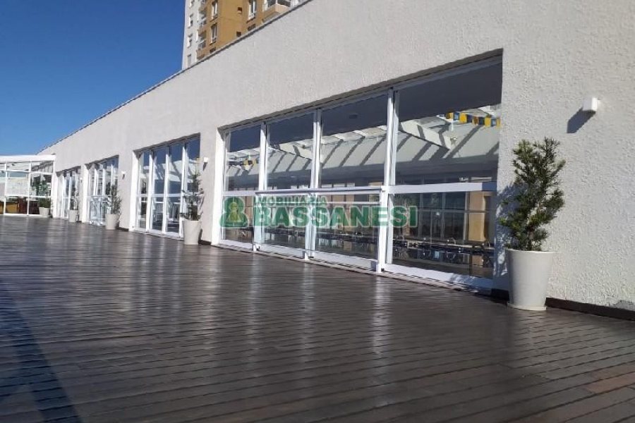 Apartamento com 111m², 3 dormitórios, 2 vagas, no bairro Cristo Redentor em Caxias do Sul para Alugar