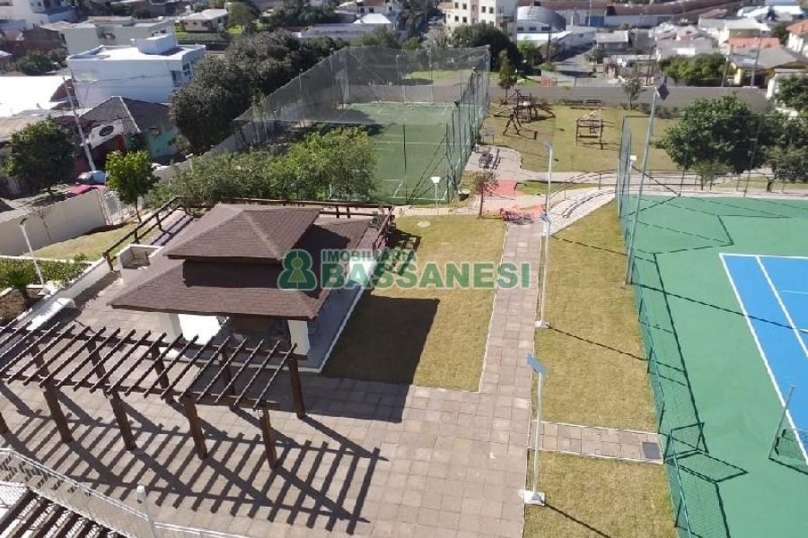 Apartamento com 111m², 3 dormitórios, 2 vagas, no bairro Cristo Redentor em Caxias do Sul para Alugar