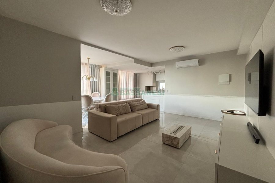 Apartamento com 111m², 3 dormitórios, 2 vagas, no bairro Cristo Redentor em Caxias do Sul para Alugar