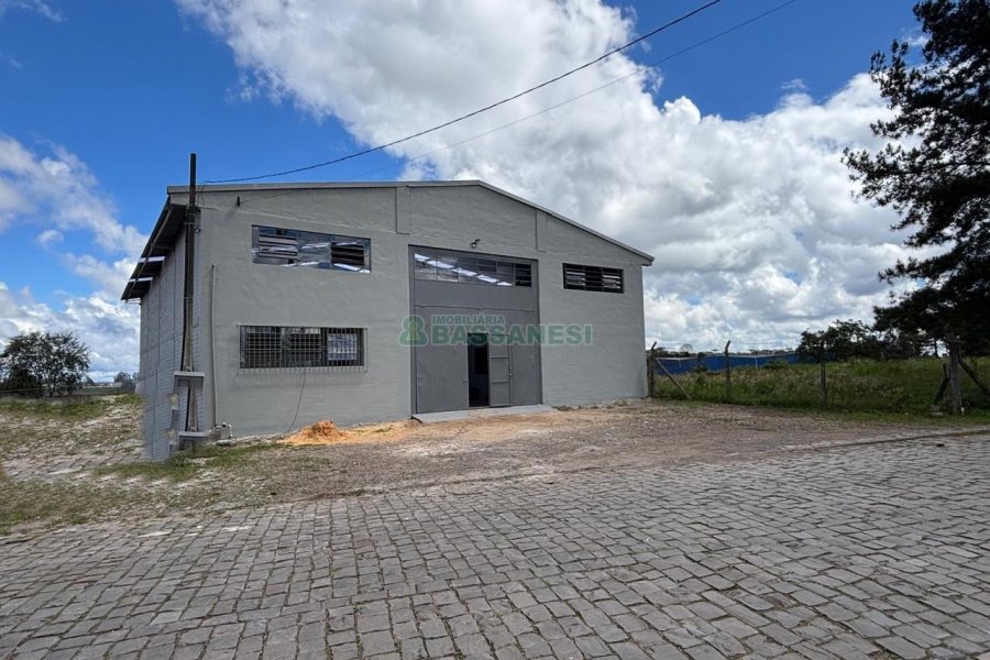 Pavilhão com 300m², no bairro Jardim Eldorado em Caxias do Sul para Alugar