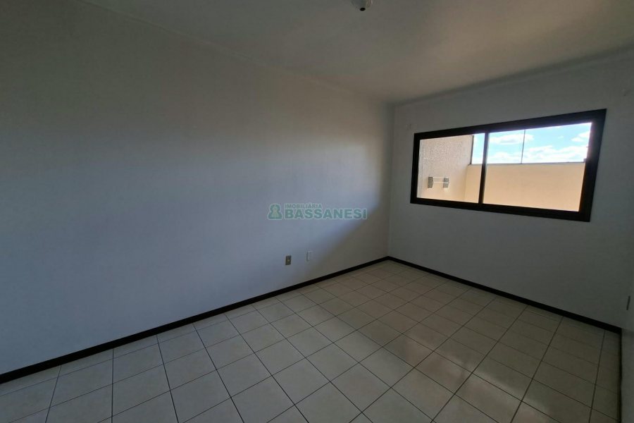 Apartamento com 94m², 2 dormitórios, 1 vaga, no bairro Desvio Rizzo em Caxias do Sul para Alugar