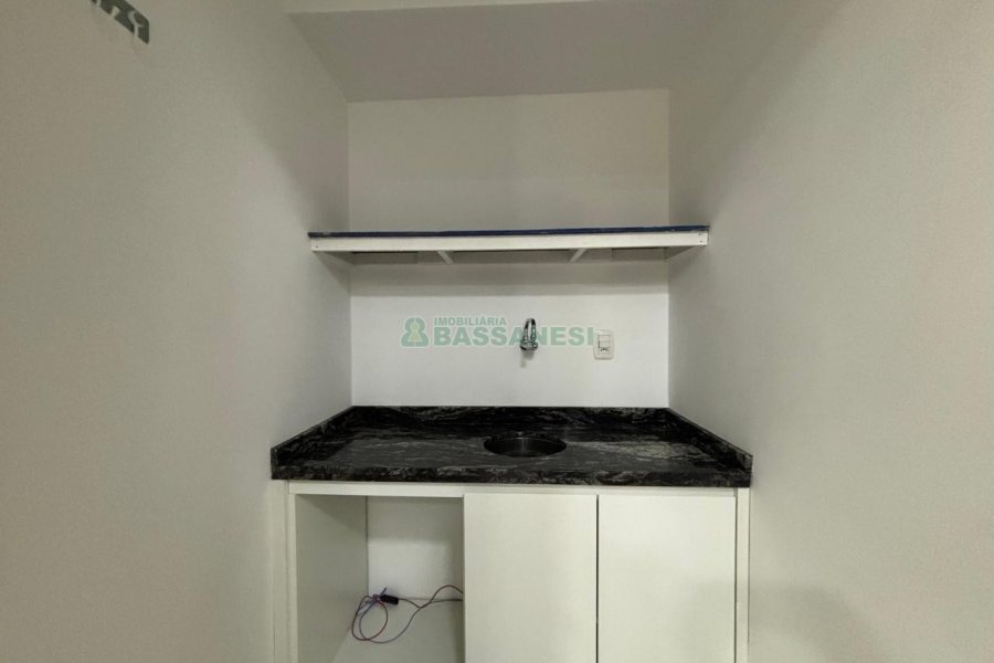 Sala com 92m², no bairro Panazzolo em Caxias do Sul para Alugar