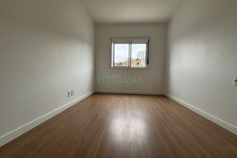 Apartamento com 62m², 2 dormitórios, 1 vaga, no bairro Kayser em Caxias do Sul para Alugar