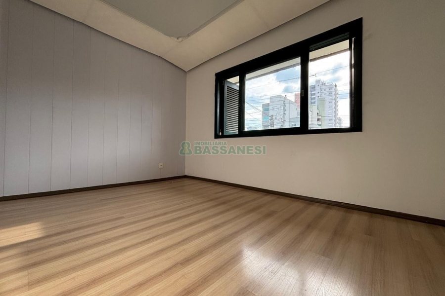 Loja com 52m², no bairro Panazzolo em Caxias do Sul para Alugar