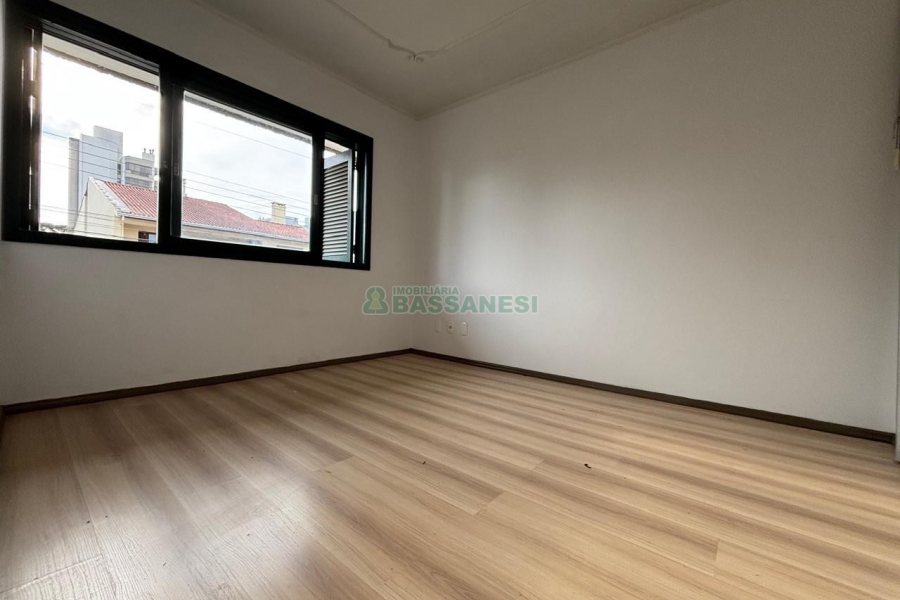 Loja com 52m², no bairro Panazzolo em Caxias do Sul para Alugar