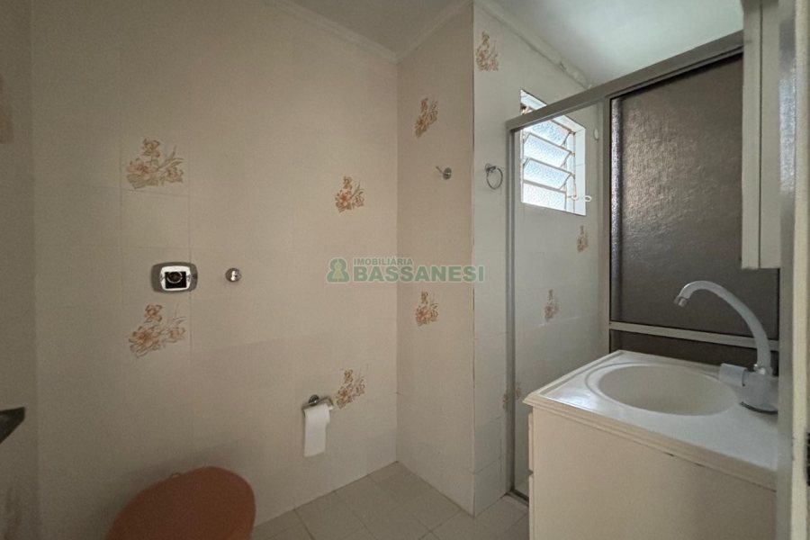 Loja com 52m², no bairro Panazzolo em Caxias do Sul para Alugar
