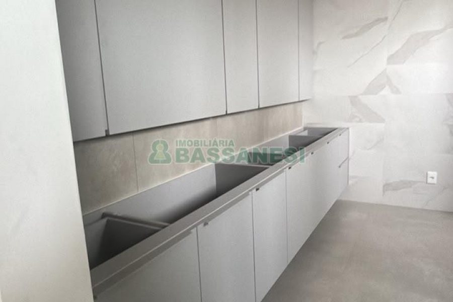 Apto Mobiliado com 251m², 3 dormitórios, no bairro Centro em Caxias do Sul para Alugar