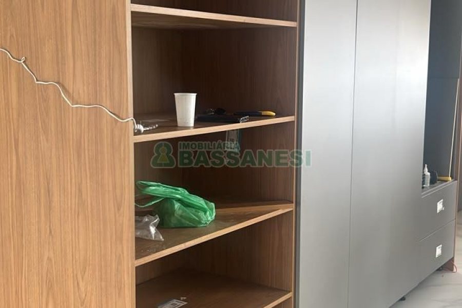Apto Mobiliado com 251m², 3 dormitórios, no bairro Centro em Caxias do Sul para Alugar