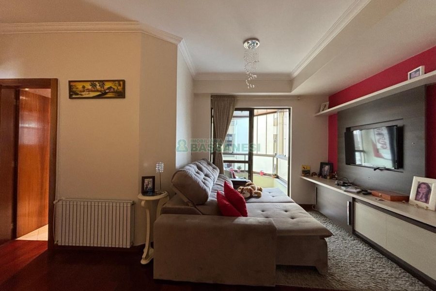 Apartamento com 108m², 2 dormitórios, 1 vaga, no bairro São Pelegrino em Caxias do Sul para Alugar