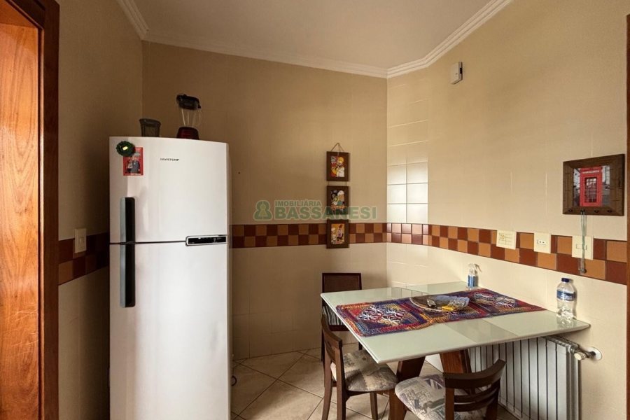 Apartamento com 108m², 2 dormitórios, 1 vaga, no bairro São Pelegrino em Caxias do Sul para Alugar