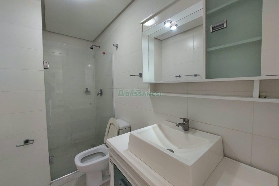 Apto Mobiliado com 60m², 1 dormitório, 1 vaga, no bairro Villagio Iguatemi em Caxias do Sul para Alugar