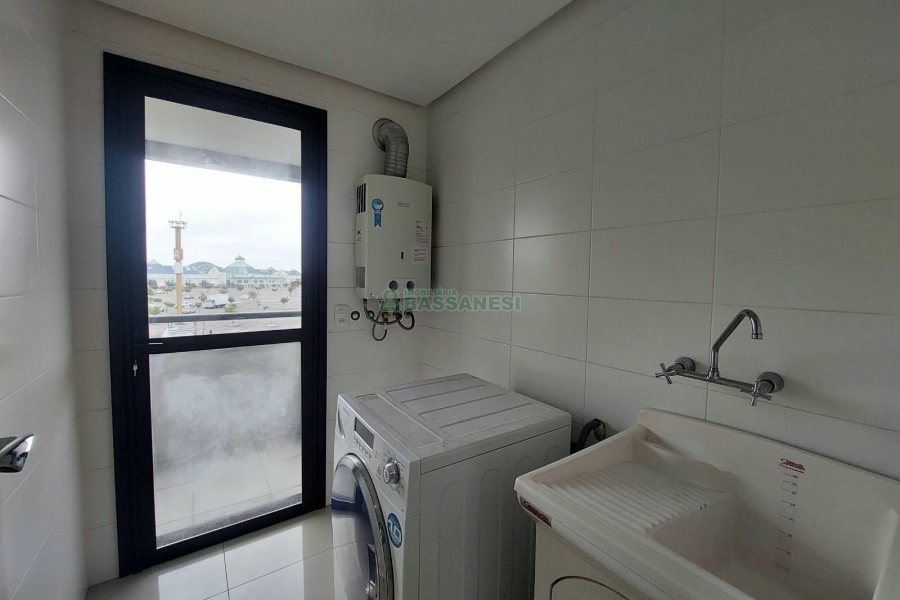Apto Mobiliado com 60m², 1 dormitório, 1 vaga, no bairro Villagio Iguatemi em Caxias do Sul para Alugar