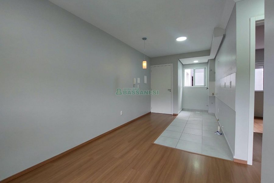 Apartamento com 65m², 2 dormitórios, 1 vaga, no bairro Nossa Senhora das Graças em Caxias do Sul para Alugar