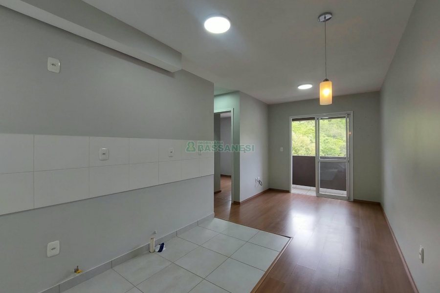 Apartamento com 65m², 2 dormitórios, 1 vaga, no bairro Nossa Senhora das Graças em Caxias do Sul para Alugar