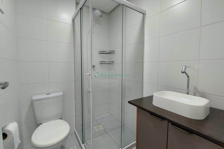Apartamento com 65m², 2 dormitórios, 1 vaga, no bairro Nossa Senhora das Graças em Caxias do Sul para Alugar