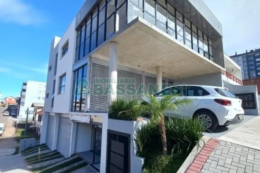 Loja com 145m², 1 vaga, no bairro Sagrada Família em Caxias do Sul para Alugar