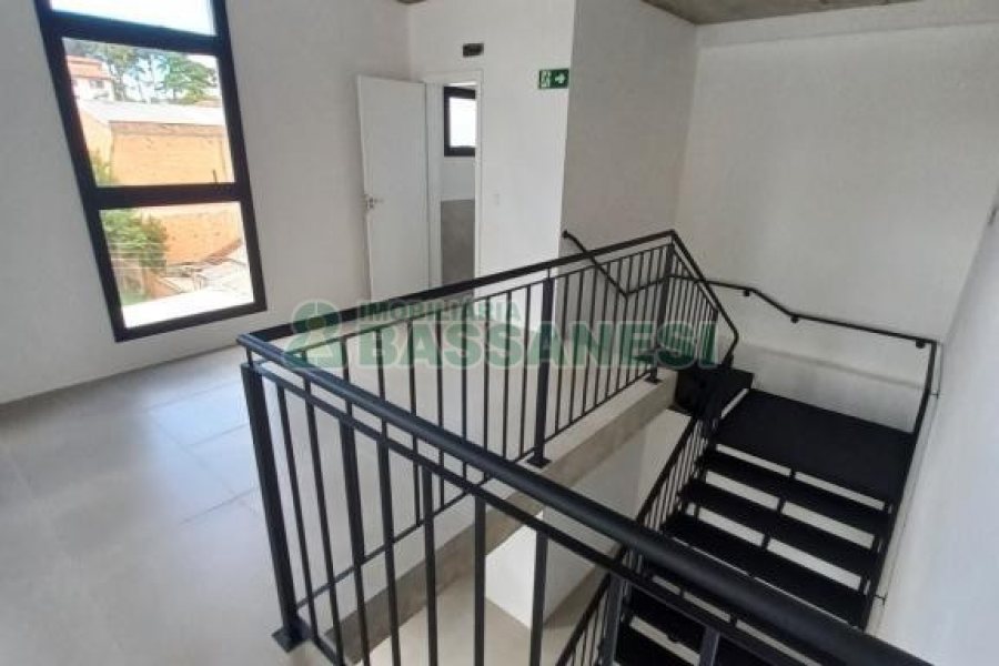 Loja com 145m², 1 vaga, no bairro Sagrada Família em Caxias do Sul para Alugar