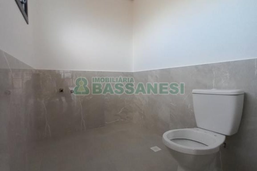 Loja com 145m², 1 vaga, no bairro Sagrada Família em Caxias do Sul para Alugar