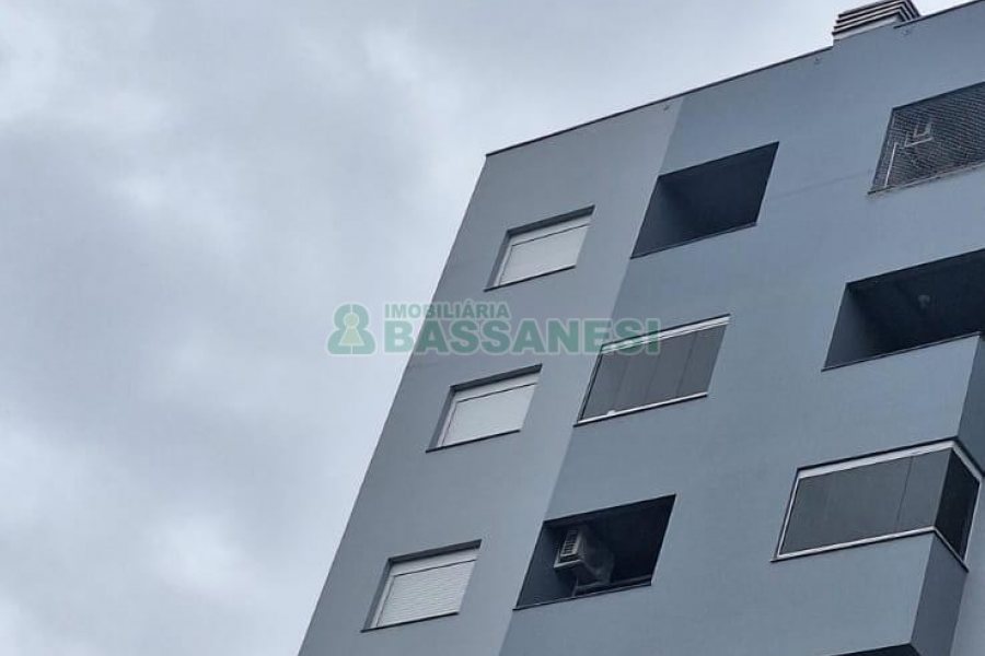 Apartamento com 60m², 2 dormitórios, 1 vaga, no bairro Colina Sorriso em Caxias do Sul para Alugar
