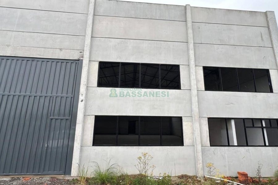 Pavilhão com 300m², no bairro Jardim das Hortências em Caxias do Sul para Alugar