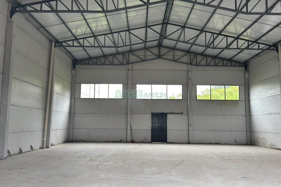 Pavilhão com 300m², no bairro Jardim das Hortências em Caxias do Sul para Alugar