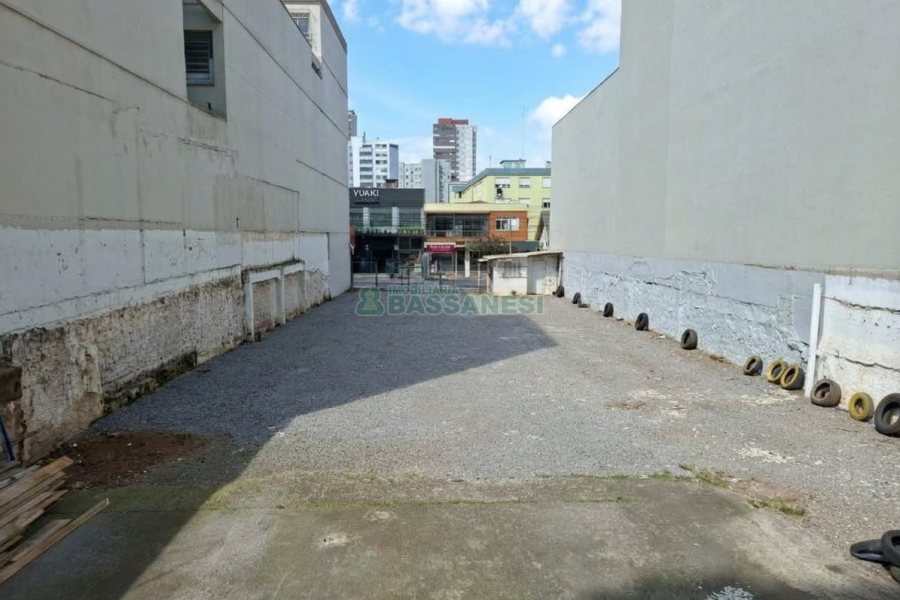 Terreno, no bairro São Pelegrino em Caxias do Sul para Alugar