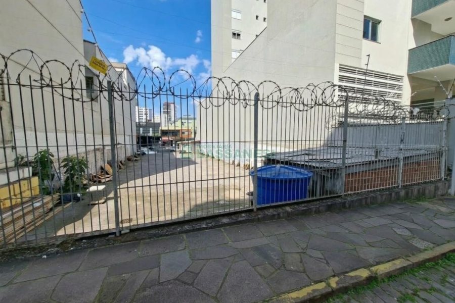 Terreno, no bairro São Pelegrino em Caxias do Sul para Alugar
