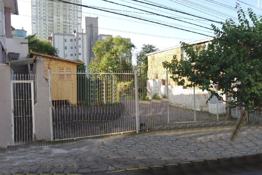 Terreno com 624m², no bairro Centro em Caxias do Sul para Alugar