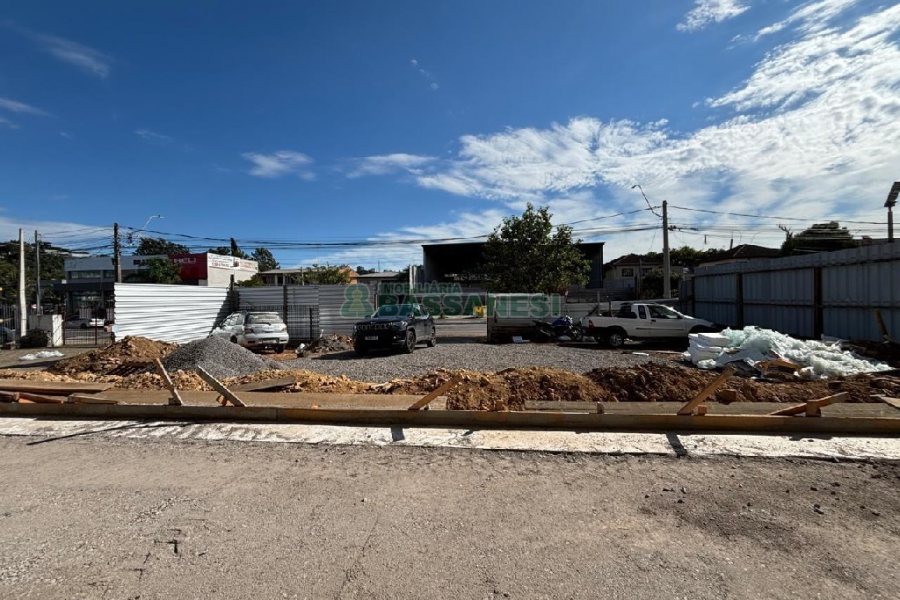Loja com 700m², no bairro São José em Caxias do Sul para Alugar