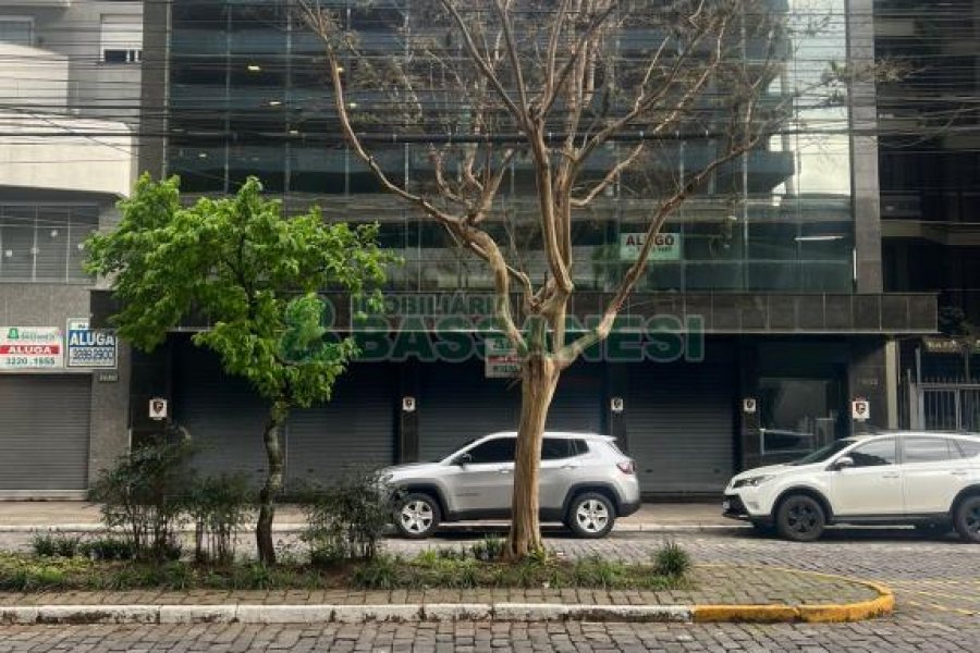 Loja com 200m², no bairro Cinqüentenário em Caxias do Sul para Alugar