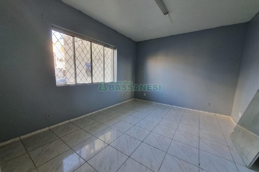 Loja com 150m², no bairro Pio X em Caxias do Sul para Alugar