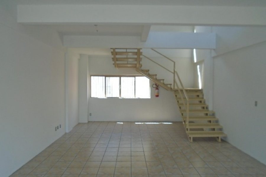 Loja com 130m², no bairro Lourdes em Caxias do Sul para Alugar