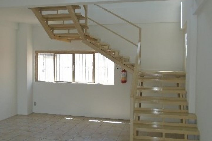 Loja com 130m², no bairro Lourdes em Caxias do Sul para Alugar