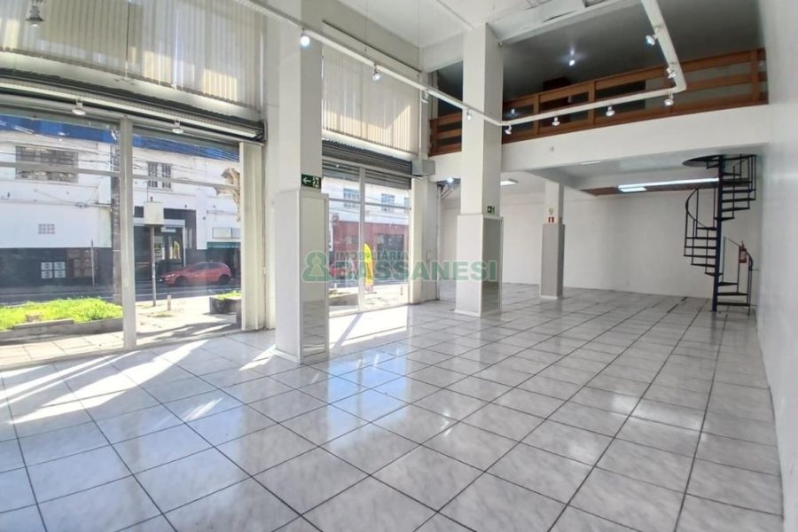 Loja com 156m², no bairro Lourdes em Caxias do Sul para Alugar