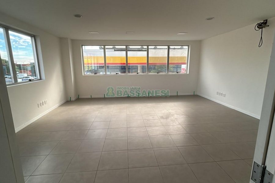 Loja com 89m², no bairro Kayser em Caxias do Sul para Alugar