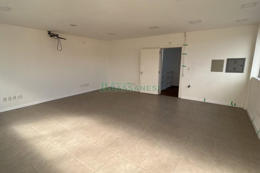 Loja com 89m², no bairro Kayser em Caxias do Sul para Alugar