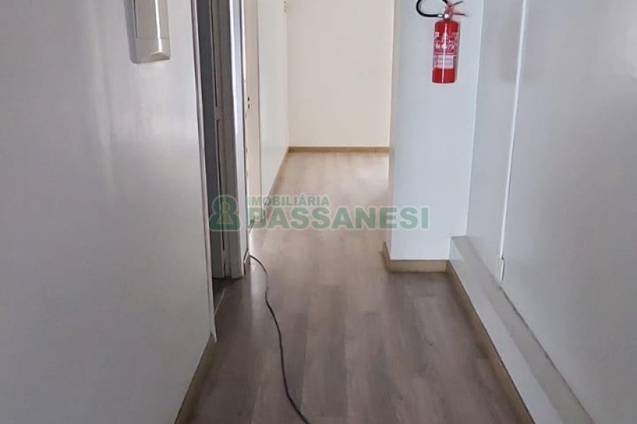 Sobreloja com 200m², no bairro São Pelegrino em Caxias do Sul para Alugar