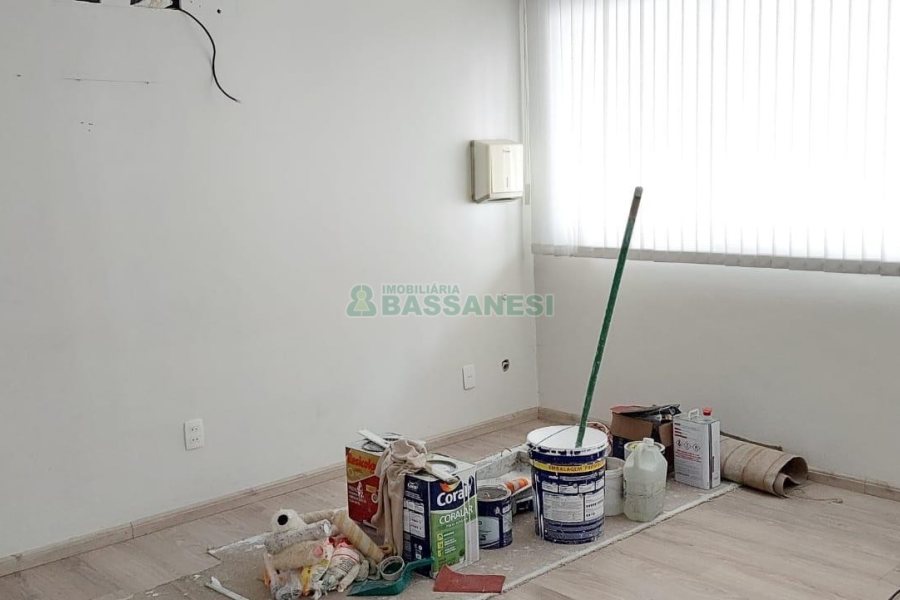 Sobreloja com 200m², no bairro São Pelegrino em Caxias do Sul para Alugar