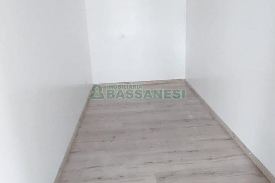 Sobreloja com 200m², no bairro São Pelegrino em Caxias do Sul para Alugar