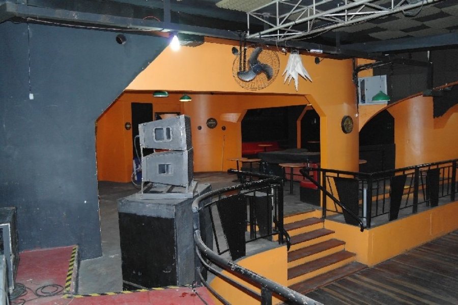 Predio com 1296m², 3 dormitórios, no bairro De Lazzer em Caxias do Sul para Comprar