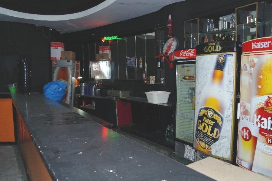 Predio com 1296m², 3 dormitórios, no bairro De Lazzer em Caxias do Sul para Comprar