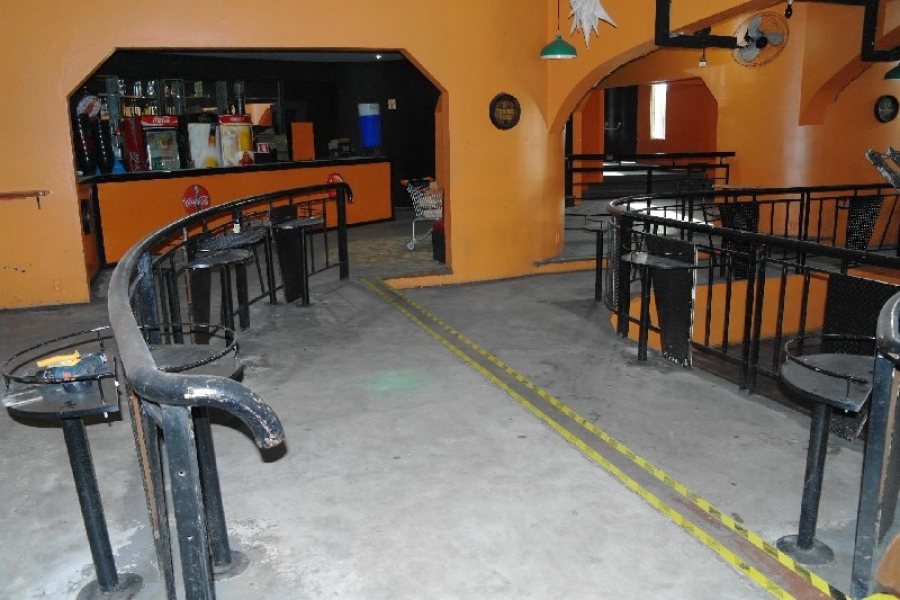 Predio com 1296m², 3 dormitórios, no bairro De Lazzer em Caxias do Sul para Comprar